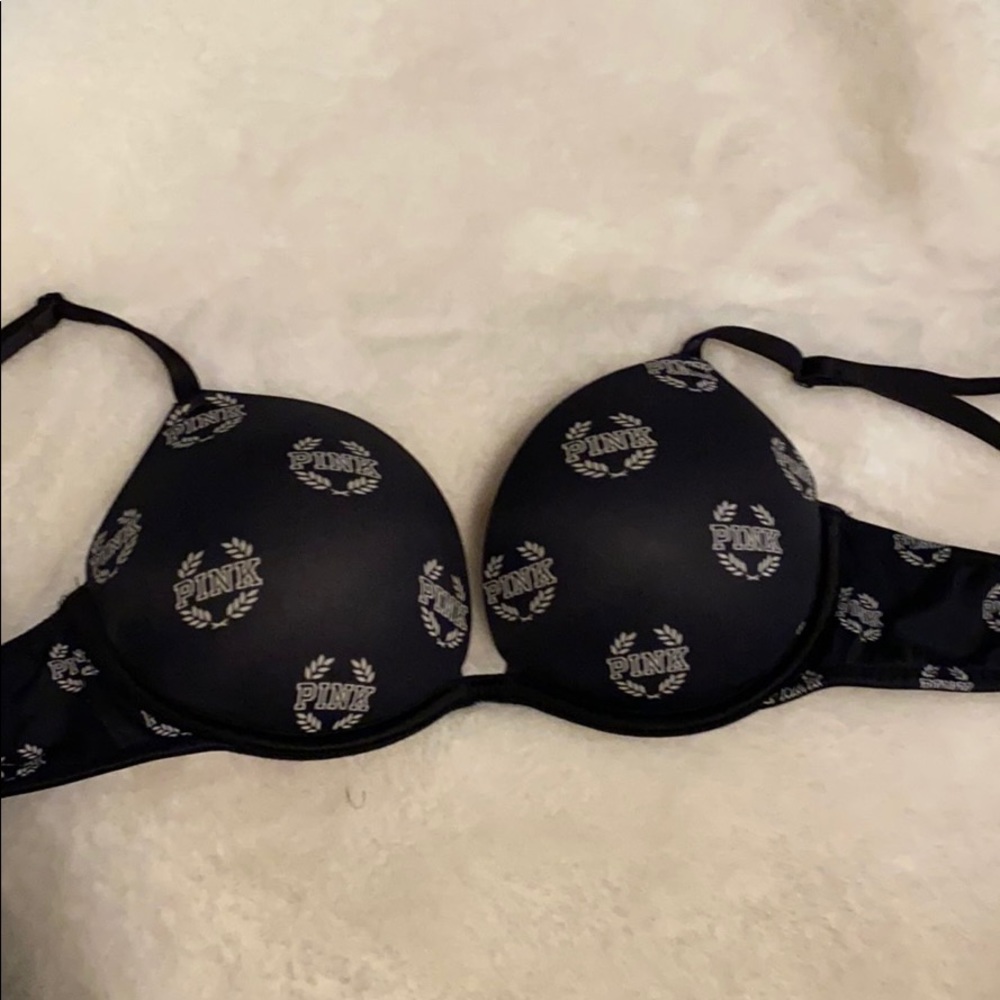 PINK Victoria Secret bombshell Bra 32C